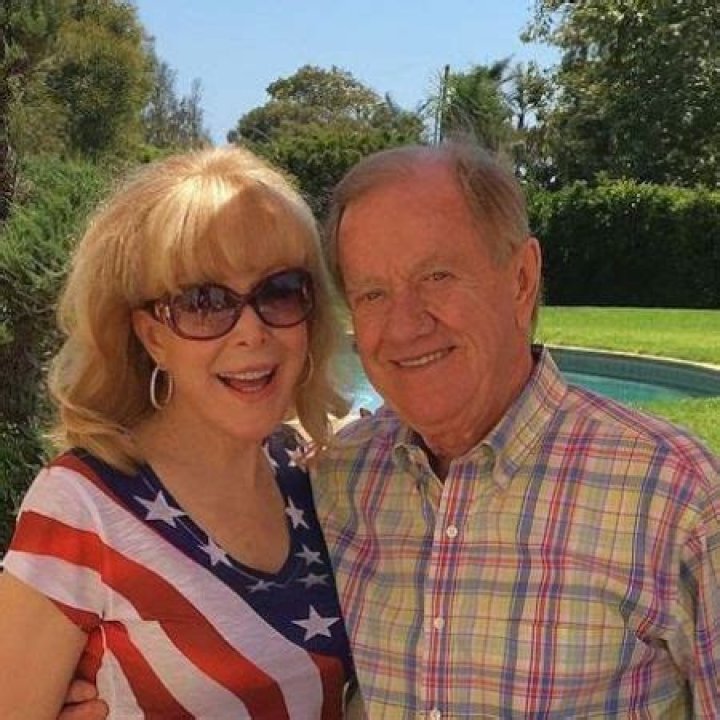 Is Now In a Relationship With Jon Eicholtz, Details ·